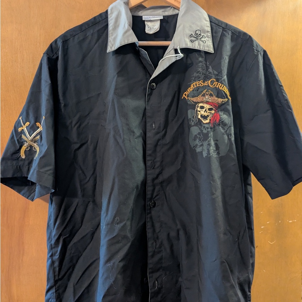 Disney Parks Authentic Pirates of the Caribbean Black Button Up Shirt Medium